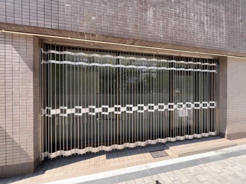 【四日市市】四日市駅から徒歩4分／フリーレント／保証人不要／飲食店可能／約11.34坪